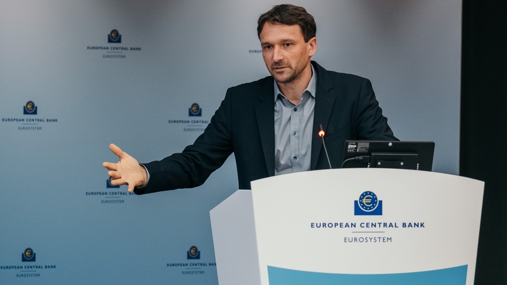 Johannes Brumm spricht bei Konferenz von EZB und IMF